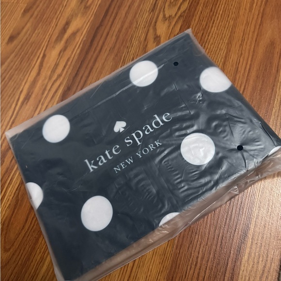 Kate Spade Black and White Polka Dot Tote- NEW - Picture 1 of 2